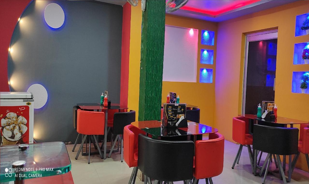 Hotel Avadh Balrāmpur Εξωτερικό φωτογραφία